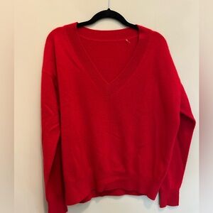 WHITE + WARREN Cashmere V-Neck Women's Sweater
Color: Vibrant Red